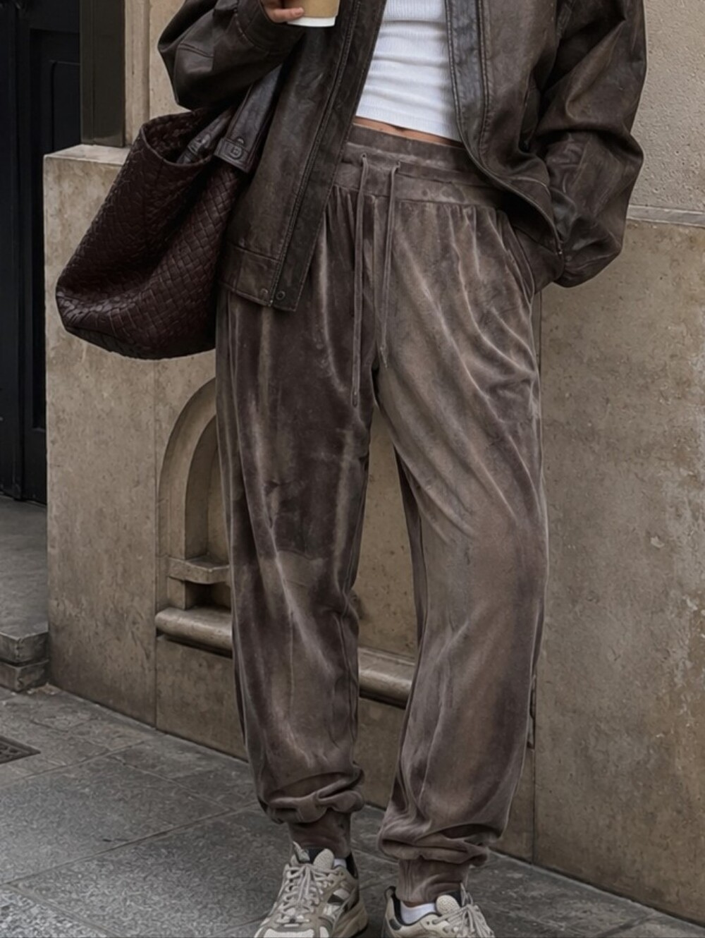 Bluenotes Brown Velour Jogger Sweatpants Women's Small Y2K Soft Lounge Pants